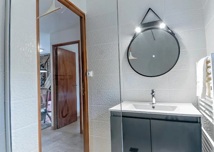 La Source Nyaraló *