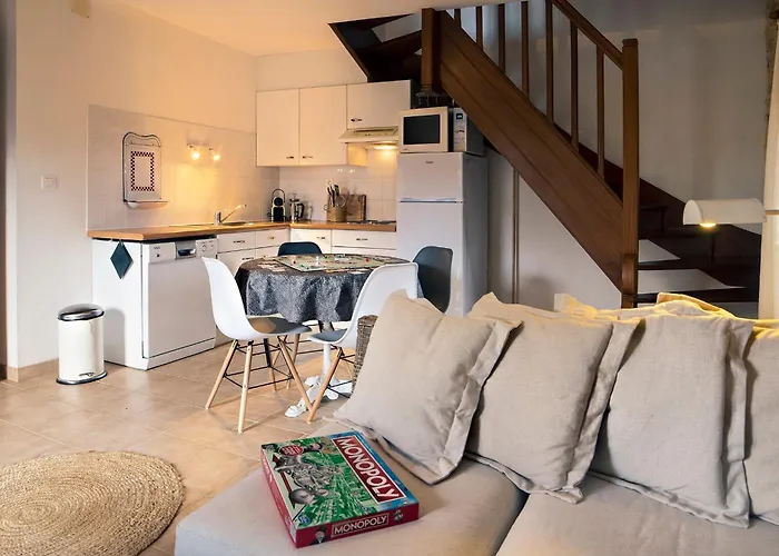 La Source Nyaraló Le Calet